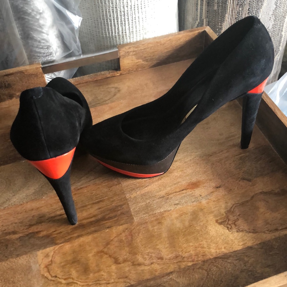 Women’s shoes